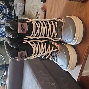 Vans snowboard boots, size US men 7, grey and black